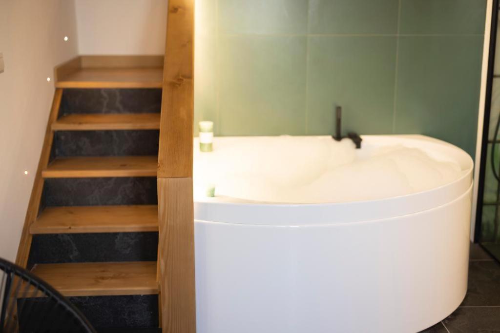 Bed and Breakfast Bali Aqua&Charme Gaeta Exterior foto